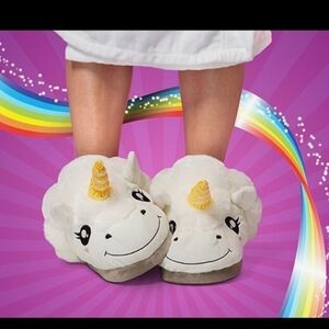 NWT Unicorn Plush Slippers Unisex with Gold Horns - SZ M